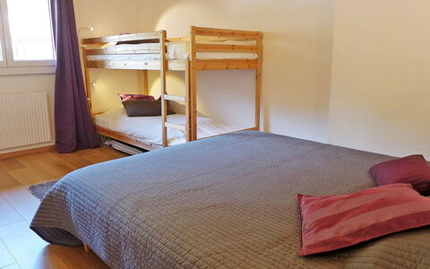 Les Bruyères 25: Camera Da Letto, Letto, Mobilia, Lenzuolo, Camera, Telaio Del Letto, Proprietà, Bedding, Materasso, Interior Design