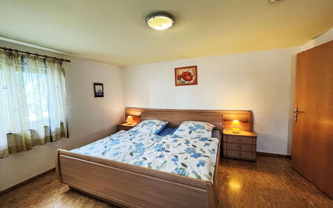 Bless: Pavimentazione, Pavimento, Soffitto, Interior Design, Controsoffitto, Cucina, Cabinetry, Camera, Apparecchio Major, Lampada