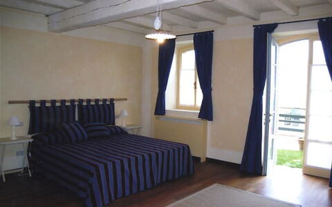La Cenerara: Camera, Mobilia, Proprietà, Letto, Camera Da Letto, Costruzione, Soffitto, Interior Design, Casa, Pavimento