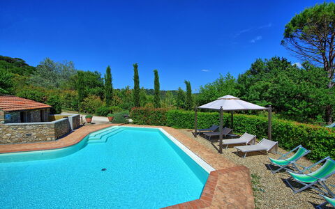 Casa Scopeti: Piscina, Proprietà, Immobiliare, Casa, Estate, Tempo Libero, Ricorrere, Vacanza, Acqua, Costruzione