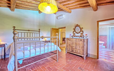 Casa Scopeti: Proprietà, Camera, Soffitto, Camera Da Letto, Mobilia, Immobiliare, Costruzione, Casa, Interior Design, Letto