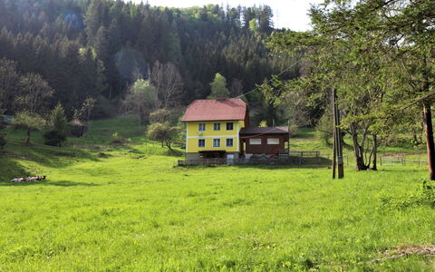 Krechen Alm: Cielo, Pianta, Costruzione, Giorno, Proprietà, Finestra, Albero, Architettura, Urban Design, Tempo Libero