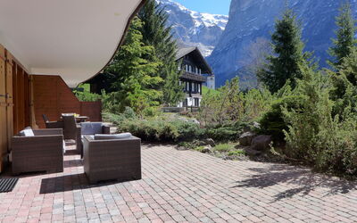 Grindelwald 260: Mobilia, Catena Montuosa, Flagstone, Mobili Da Esterno, Giardino, Sedia, Shade, Alpi, Larice