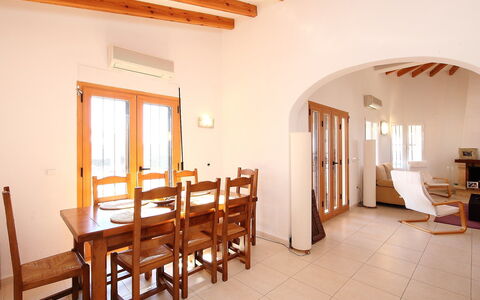 Grand Lusianna: Proprietà, Camera, Costruzione, Casa, Interior Design, Immobiliare, Mobilia, Soffitto, Sala Da Pranzo, Tavolo
