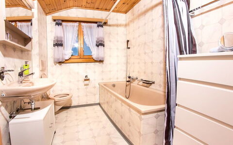 Kelly: Proprietà, Camera, Bagno, Interior Design, Costruzione, Immobiliare, Casa, Mobilia, Architettura, Casa