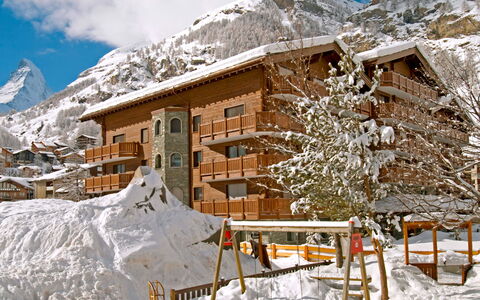 Zermatt 470: Inverno, Neve, Paesino Di Montagna, Proprietà, Montagna, Catena Montuosa, Fenomeno Geologico, Hill Station, Stazione Sciistica, Casa