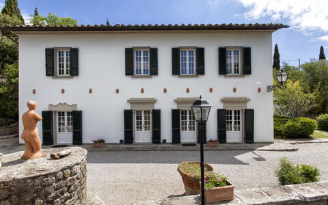Vittoria: Proprietà, Casa, Costruzione, Casa, Estate, Immobiliare, Dimora, Facciata, Villa, Architettura