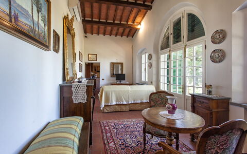 Vittoria: Proprietà, Camera, Costruzione, Interior Design, Mobilia, Immobiliare, Casa, Architettura, Soffitto, Estate
