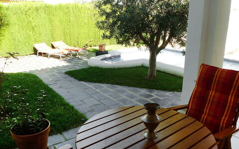 Bella Tierra: Proprietà, Deck, Cortile, Erba, Backyard, Latifoglie, Landscaping, Immobiliare, Camera, Casa
