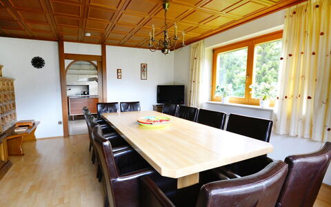 Ferienhaus Kofler: Camera, Proprietà, Soffitto, Costruzione, Mobilia, Sala Da Pranzo, Interior Design, Tavolo, Casa, Pavimento