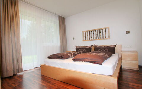 Matt: Camera Da Letto, Letto, Mobilia, Camera, Proprietà, Pavimento In Legno, Pavimento, Latifoglie, Telaio Del Letto, Interior Design