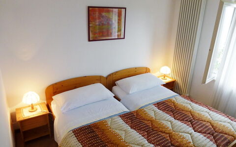 Al Ronchetto: Camera Da Letto, Letto, Camera, Mobilia, Lenzuolo, Proprietà, Telaio Del Letto, Bedding, Interior Design, Copripiumino