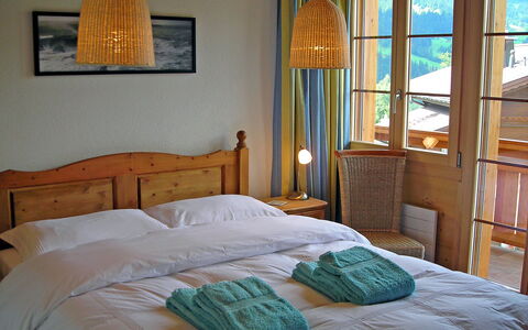 Chalet Pfingsteggblick: Camera Da Letto, Mobilia, Letto, Camera, Lenzuolo, Telaio Del Letto, Materasso, Proprietà, Bedding, Interior Design