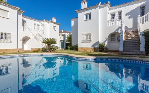 Oliva 403: Appartamento, Insediamento Umano, Condominio, Hotel, Balcone, Villa