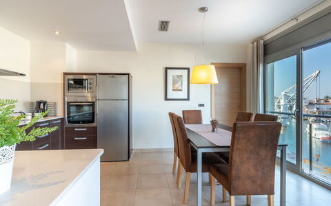 Empuriabrava 122: Camera, Proprietà, Mobilia, Costruzione, Interior Design, Casa, Immobiliare, Soffitto, Pavimento, Sala Da Pranzo