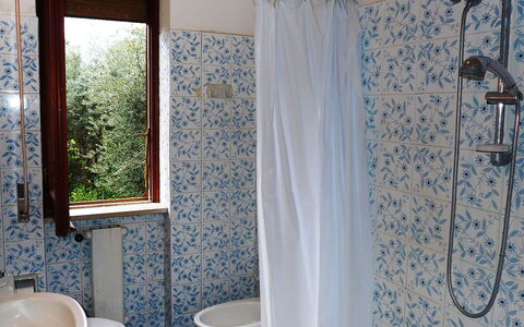 Riviera Massa: Bagno, Camera, Tenda Doccia, Proprietà, Tenda, Interior Design, Bagno Accessorio, Finestra Trattamento, Casa, Tessile