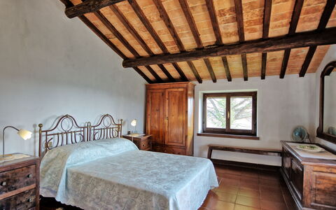 Casale Giulio: Camera Da Letto, Camera, Proprietà, Mobilia, Letto, Soffitto, Costruzione, Telaio Del Letto, Interior Design, Casa