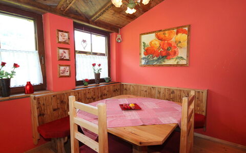 Christoph: Camera, Proprietà, Mobilia, Costruzione, Tavolo, Interior Design, Sala Da Pranzo, Casa, Soffitto, Pavimento