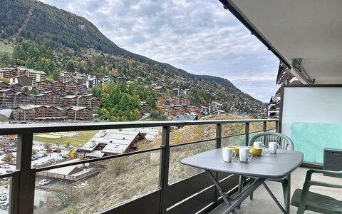 Nendaz 571: Appartamento, Balcone, Urban Design, Catena Montuosa, Hill Station, Condominio, Alpi, Cresta, Paesino Di Montagna