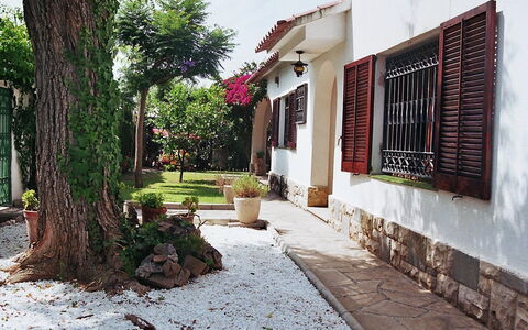 Vilafortuny: Proprietà, Casa, Casa, Immobiliare, Costruzione, Zona Residenziale, Quartiere, Architettura, Cittadina, Albero