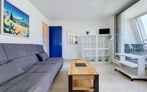 La Grande Motte 275: Pavimentazione, Mobilia, Interior Design, Pavimento, Soffitto, Camera, Appartamento, Divano, Soggiorno, Casa
