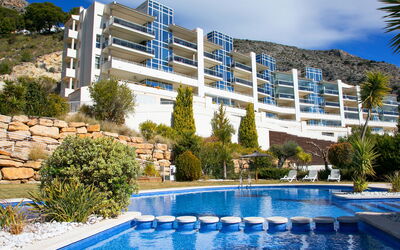 Altea 200: Acqua, Cielo, Costruzione, Proprietà, Pianta, Luce, Blu, Azzurro, Piscina