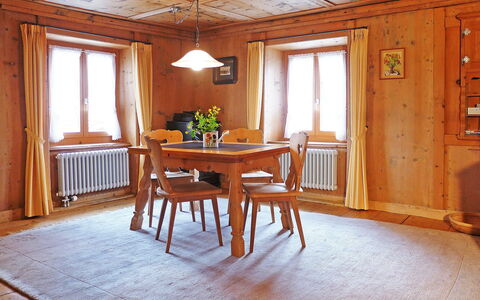 Ferienhaus Döss: Camera, Mobilia, Proprietà, Pavimento, Costruzione, Interior Design, Tavolo, Soffitto, Casa, Casa