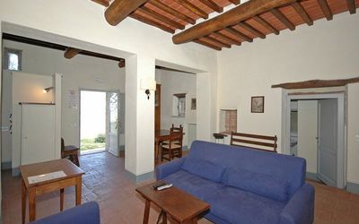 Brunello 2: Proprietà, Camera, Costruzione, Mobilia, Casa, Soffitto, Interior Design, Soggiorno, Immobiliare, Tavolo