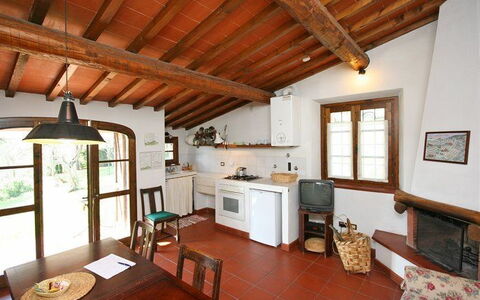 La Selva: Camera, Proprietà, Costruzione, Casa, Mobilia, Fascio, Soffitto, Interior Design, Villetta, Immobiliare