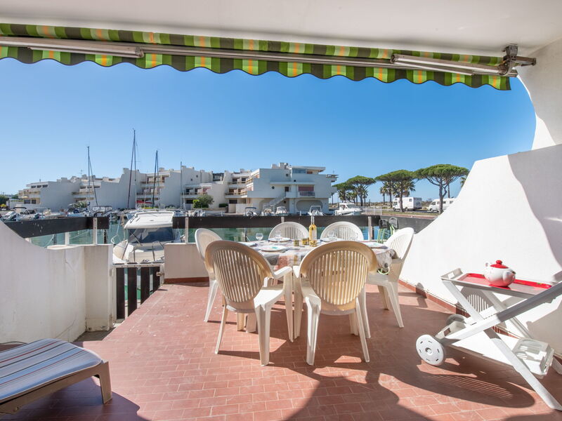 Port Camargue 230