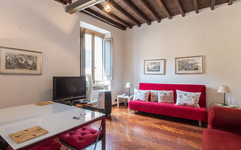 Navona: Cornice, Tavolo, Mobilia, Proprietà, Legna, Comfort, Finestra, Divano, Soggiorno, Architettura