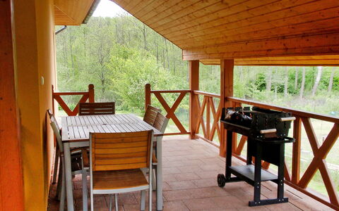 Borowikowa: Camera, Proprietà, Casa, Costruzione, Mobilia, Tavolo, Portico, Villetta, Immobiliare, Interior Design