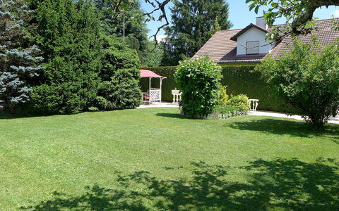 5, Chemin de la Pralay: Prato, Proprietà, Casa, Casa, Cortile, Erba, Verde, Albero, Giardino, Arbusto