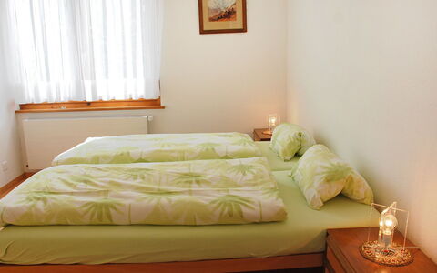 5, Chemin de la Pralay: Mobilia, Camera Da Letto, Letto, Camera, Proprietà, Telaio Del Letto, Lenzuolo, Bedding, Materasso, Interior Design