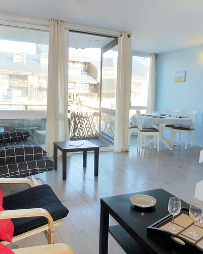 Les Marinas 143.7