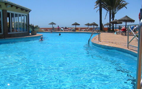 Dona Lola: Piscina, Ricorrere, Vacanza, Tempo Libero, Proprietà, Cittadina, Resort Citta ', Acqua, Centro Ricreativo, Hotel