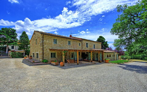 San Donato: Proprietà, Cielo, Casa, Casa, Immobiliare, Costruzione, Cittadina, Estate, Architettura, Area Rurale