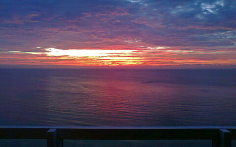 Punta Cormoran: Nube, Acqua, Cielo, Atmosfera, Afterglow, Red Sky Alla Mattina, Arancia, Tramonto, Crepuscolo, Alba