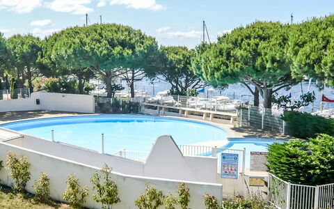 Port Camargue 540: Piscina, Shade, Ricorrere, Landscaping, Resort Citta ', Recinzione, Hotel, Località Balneare