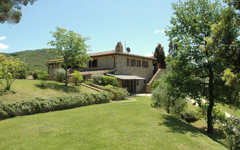 Città della Pieve 301: Proprietà, Estate, Casa, Costruzione, Giardino, Casa, Albero, Erba, Dimora, Architettura
