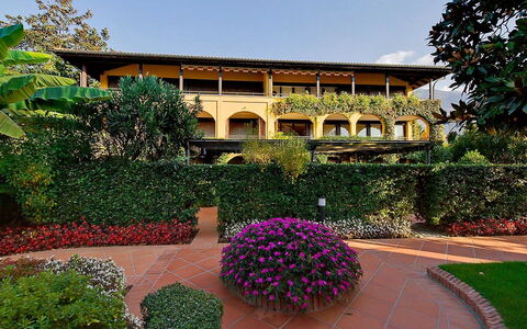 Giardino: Proprietà, Costruzione, Giardino, Immobiliare, Botanica, Casa, Architettura, Hacienda, Casa, Estate