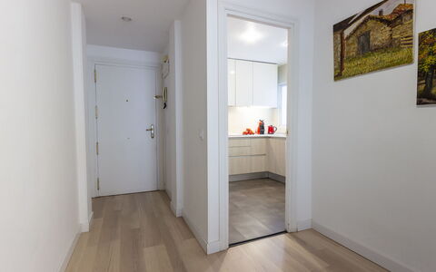 Chamartin-Ciudad Ramos Carrion: Proprietà, Cornice, Costruzione, Finestra, Legna, Interior Design, Sala, Porta, Casa