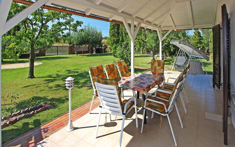 Grand Jardin: Proprietà, Immobiliare, Costruzione, Casa, Mobilia, Portico, Camera, Terrazza, Shade, Casa