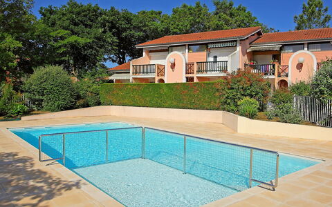 Le Gallia: Proprietà, Piscina, Casa, Casa, Immobiliare, Costruzione, Zona Residenziale, Tempo Libero, Estate, Villa
