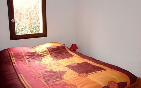 Capbreton 606: Camera Da Letto, Letto, Lenzuolo, Camera, Mobilia, Proprietà, Telaio Del Letto, Bedding, Materasso, Pavimento