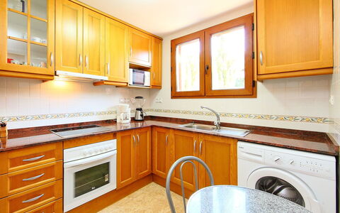 Balcon de Finestrat: Controsoffitto, Proprietà, Cabinetry, Camera, Mobilia, Cucina, Costruzione, Interior Design, Immobiliare, Casa