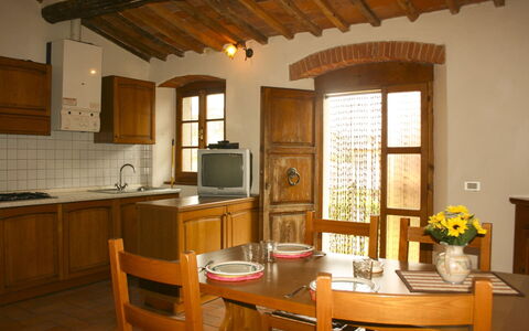 Pozzonovo: Mobilia, Legna, Interior Design, Pavimentazione, Cabinetry, Soffitto, Camera, Pavimento, Cucina, Controsoffitto