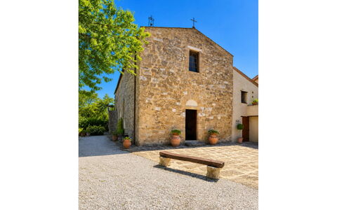 Pieve di Sant Ippolito: Giardino, Villetta, Agriturismo, Shade, Landscaping, Estate, Cortile, Backyard, Muro ​​Di Pietra, Hacienda