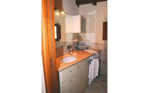 Pieve di Sant Ippolito: Proprietà, Camera, Mobilia, Costruzione, Casa, Interior Design, Immobiliare, Cabinetry, Cucina, Casa