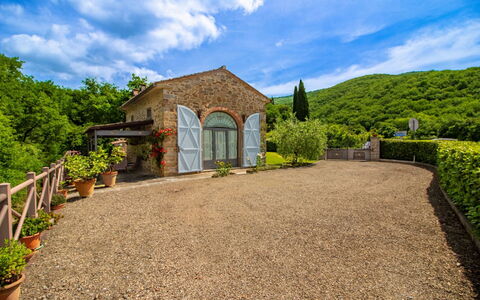 La Casa di Pino: Piscina, Ricorrere, Giardino, Eco Hotel, Mobili Da Esterno, Terme, Giochi D'Acqua, Shade, Estate, Landscaping